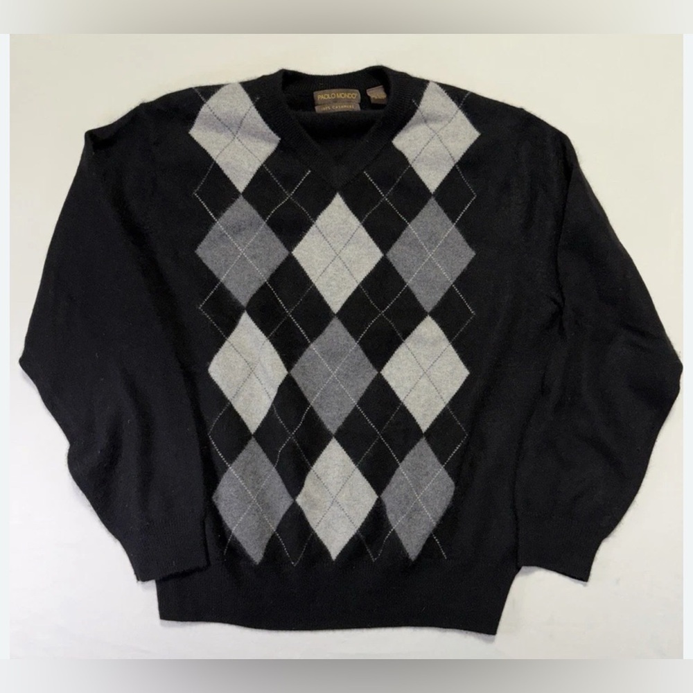 Elegant Argyle 100% Cashmere Crewneck Sweater in Navy and Gray